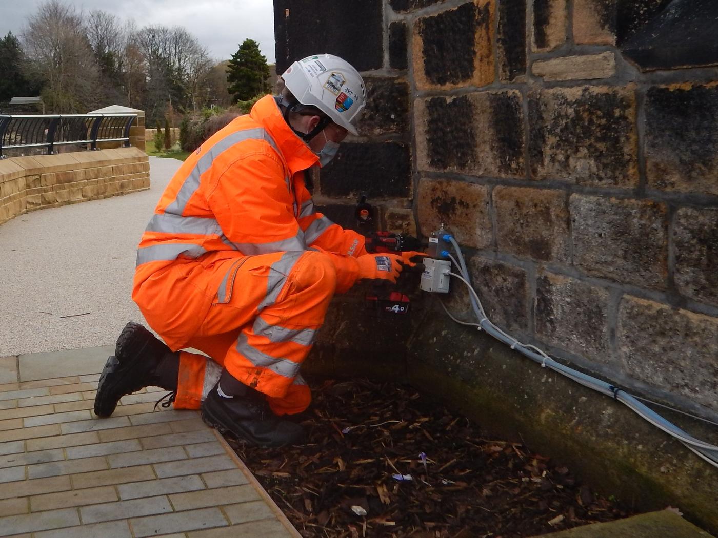 Settlement Monitoring Hydrostatic Levelling Cell install